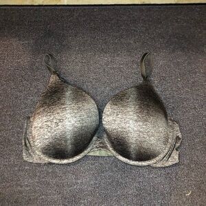 Victoria’s Secret Padded Perfect Coverage Black & Gray Bra Size 36D
